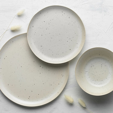 18 Piece Linen Ecology Malta Stoneware Dinner Set